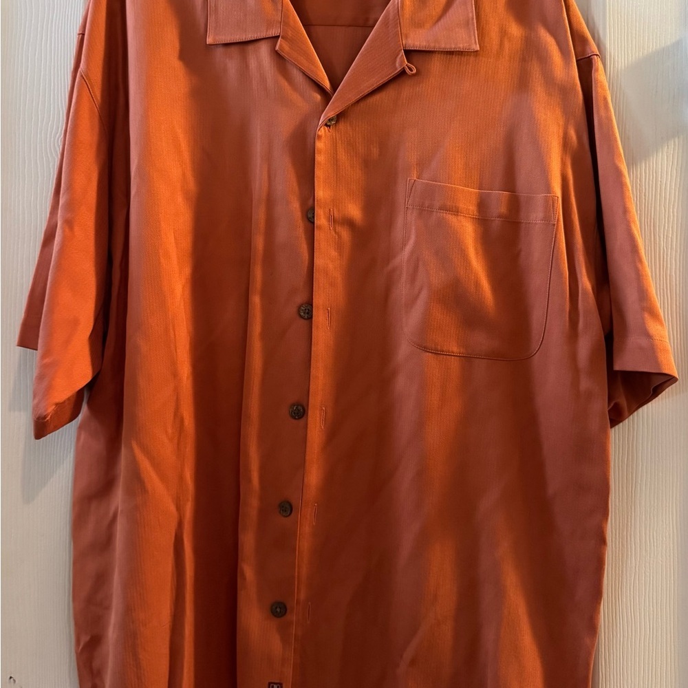 Vintage Tommy Bahama XL Silk Button-Up Shirt​
